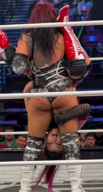 Full leaked Kris statlander page private onlyfans photo
