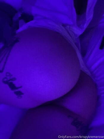 Full leaked Krispykremerose private onlyfans photo