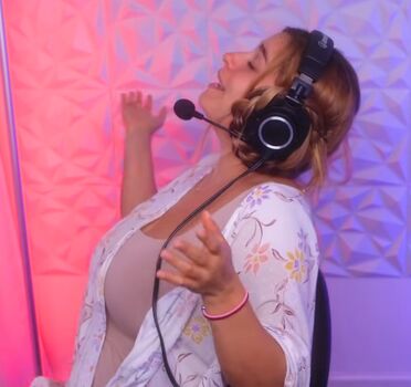 Kristen Stephensonpino