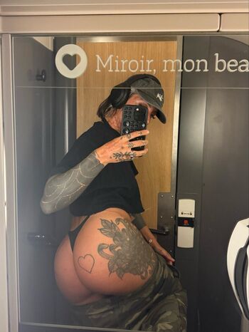 Full leaked Krokodeal page private onlyfans photo