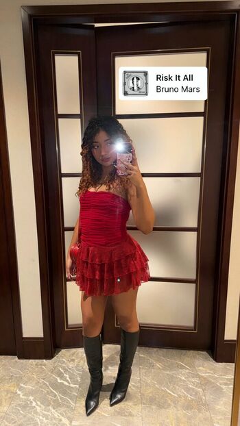 Full leaked Krystalogy private onlyfans photo