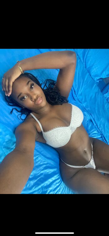 Full leaked Kttloordaahll private onlyfans photo