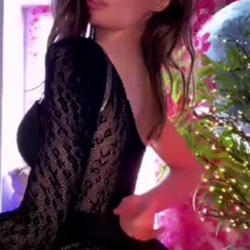 Full leaked Kukolka private onlyfans photo