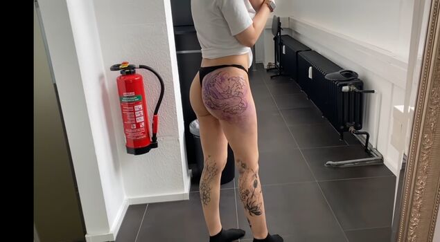 Full leaked Kunshikitty private onlyfans photo