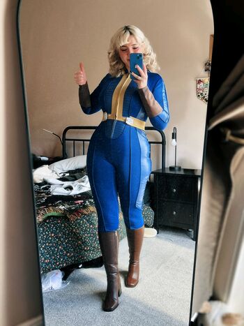 Full leaked Kvwviiju private onlyfans photo