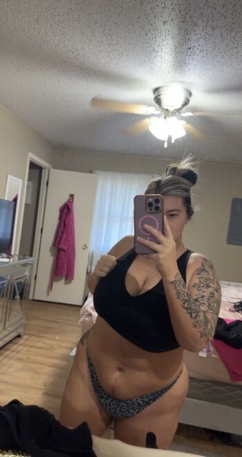 Full leaked Kxclusivexxx private onlyfans photo