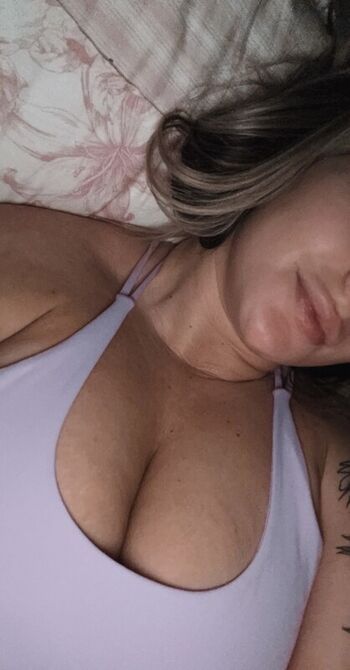 Full leaked Kxclusivexxx private onlyfans photo