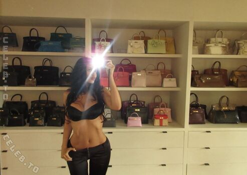 Full leaked Kylie jenner private onlyfans photo
