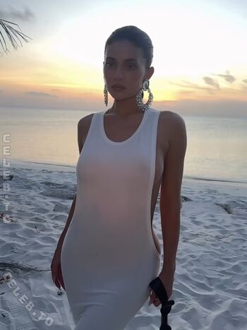 Full leaked Kylie jenner page private onlyfans photo
