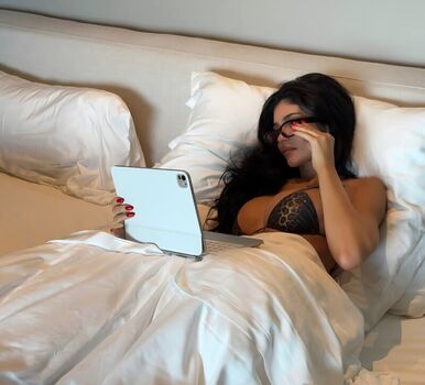 Full leaked Kylie jenner page private onlyfans photo