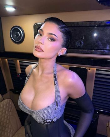 Full leaked Kylie jenner private onlyfans photo
