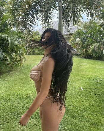 Full leaked Kylie jenner page private onlyfans photo