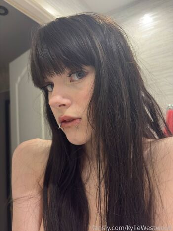 Full leaked Kylie westwood private onlyfans photo