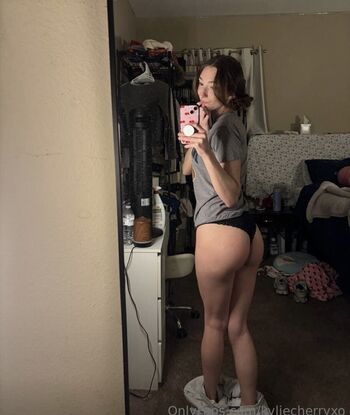 kyliecherryxo