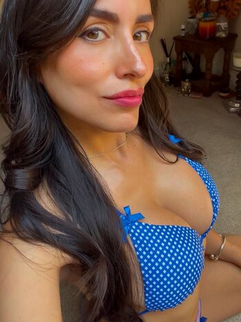 Full leaked La layana rous private onlyfans photo