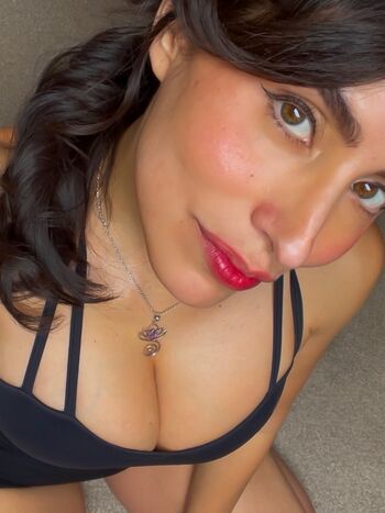 Full leaked La layana rous private onlyfans photo