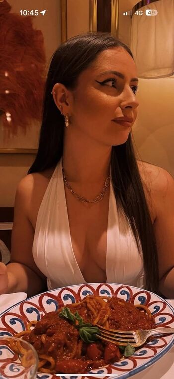 Full leaked La pinette private onlyfans photo