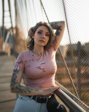 Full leaked La streameuse jeel page private onlyfans photo