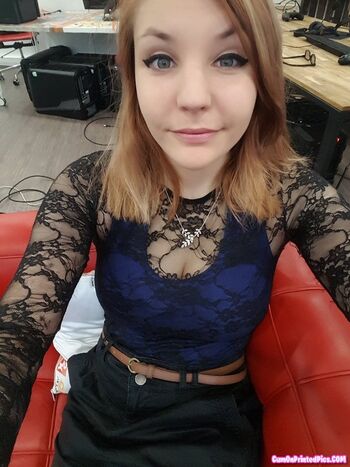 Full leaked La streameuse jeel private onlyfans photo