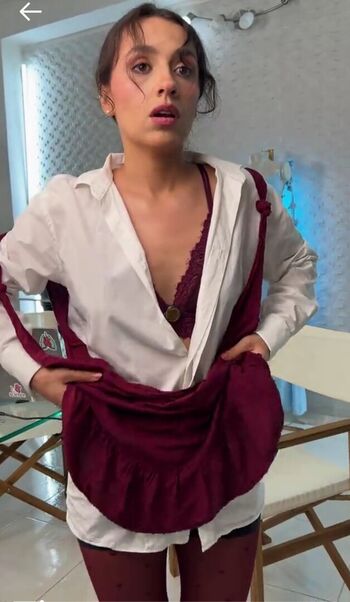 Full leaked La villa de gari private onlyfans photo