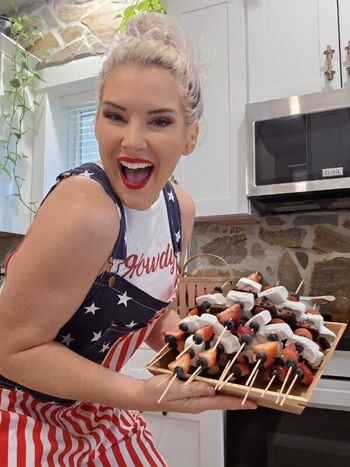 Lacey Evans