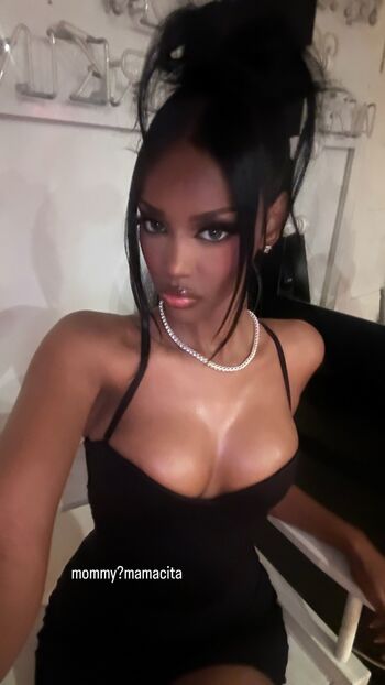 Full leaked Ladan farah private onlyfans photo