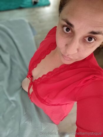 Full leaked Ladyaria hot private onlyfans photo