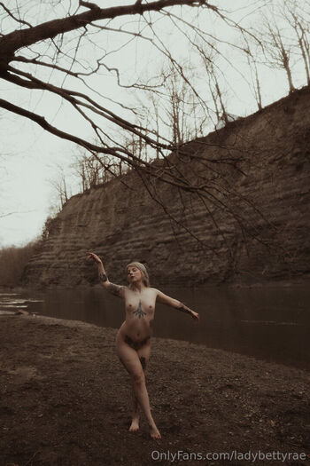 Full leaked Ladybettyrae private onlyfans photo