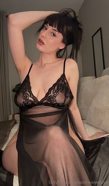Full leaked Ladyhenniefaye private onlyfans photo