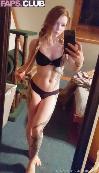 Full leaked Ladyleanansidhe  page private onlyfans photo