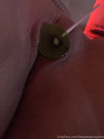 ladywetpussyfree