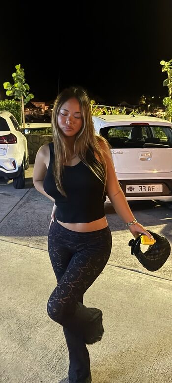 Full leaked Laeticia hallyday private onlyfans photo