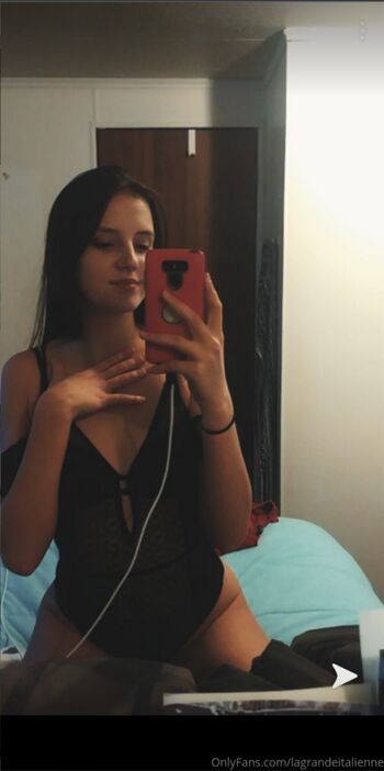 Full leaked Lagrandeitalienne private onlyfans photo