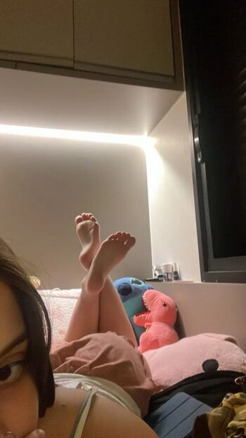 Lalafeet01