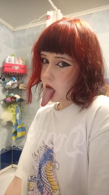 Full leaked Lamiatongue private onlyfans photo