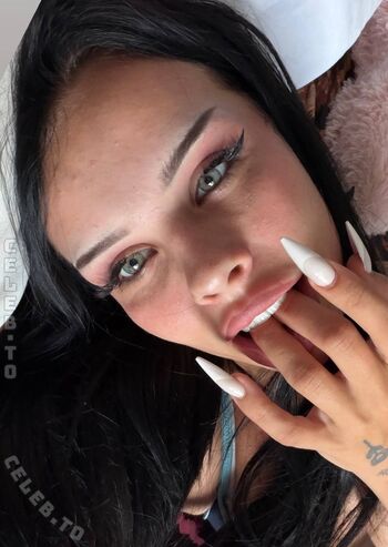 Full leaked Lara bttn private onlyfans photo