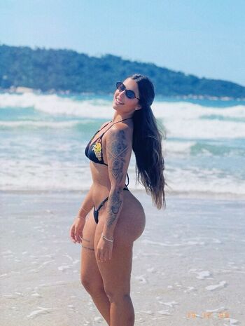 Full leaked Lara castro page private onlyfans photo