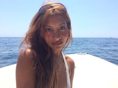 Full leaked Lara raj private onlyfans photo