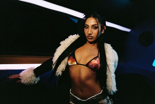Full leaked Lara raj page private onlyfans photo