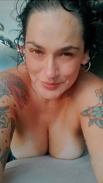 Full leaked Laralaravilha private onlyfans photo