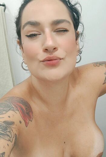 Full leaked Laralaravilha private onlyfans photo