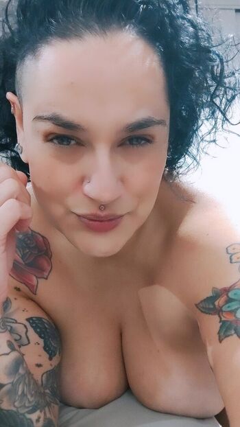 Full leaked Laralaravilha private onlyfans photo