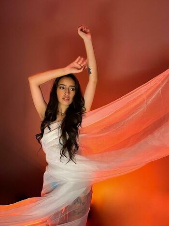 Full leaked Larisasmirnoov private onlyfans photo