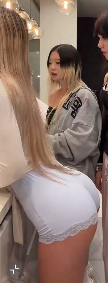 Full leaked Larissa private onlyfans photo