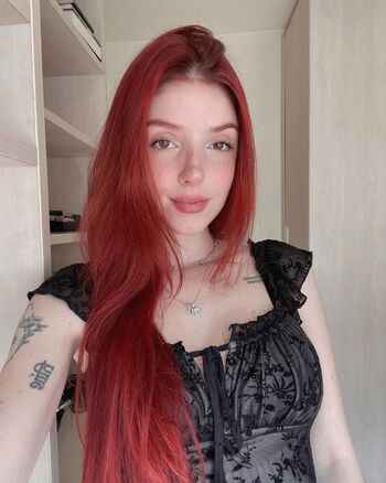 Full leaked Larissa basgal private onlyfans photo