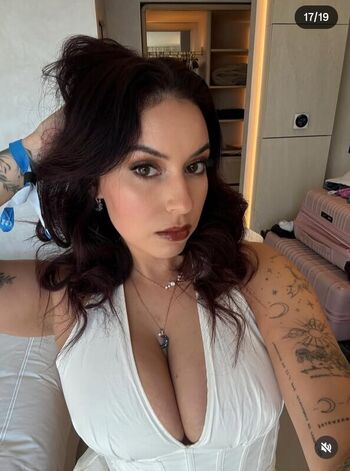 Full leaked Larissa cambusano private onlyfans photo