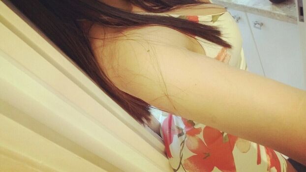 Full leaked Larissa kalli private onlyfans photo