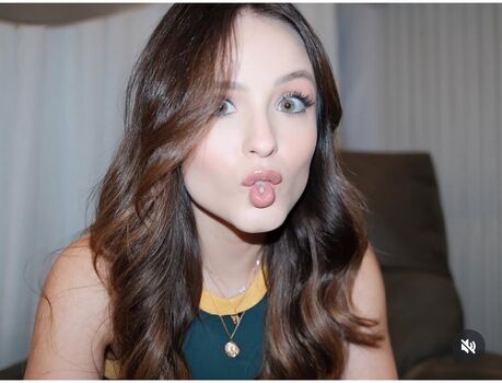 Full leaked Larissa manoela page private onlyfans photo