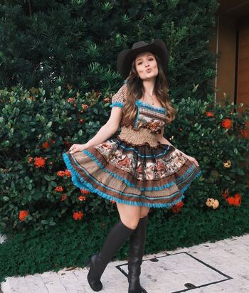Full leaked Larissa manoela page private onlyfans photo