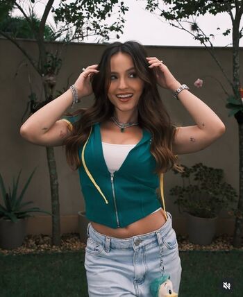 Full leaked Larissa manoela private onlyfans photo